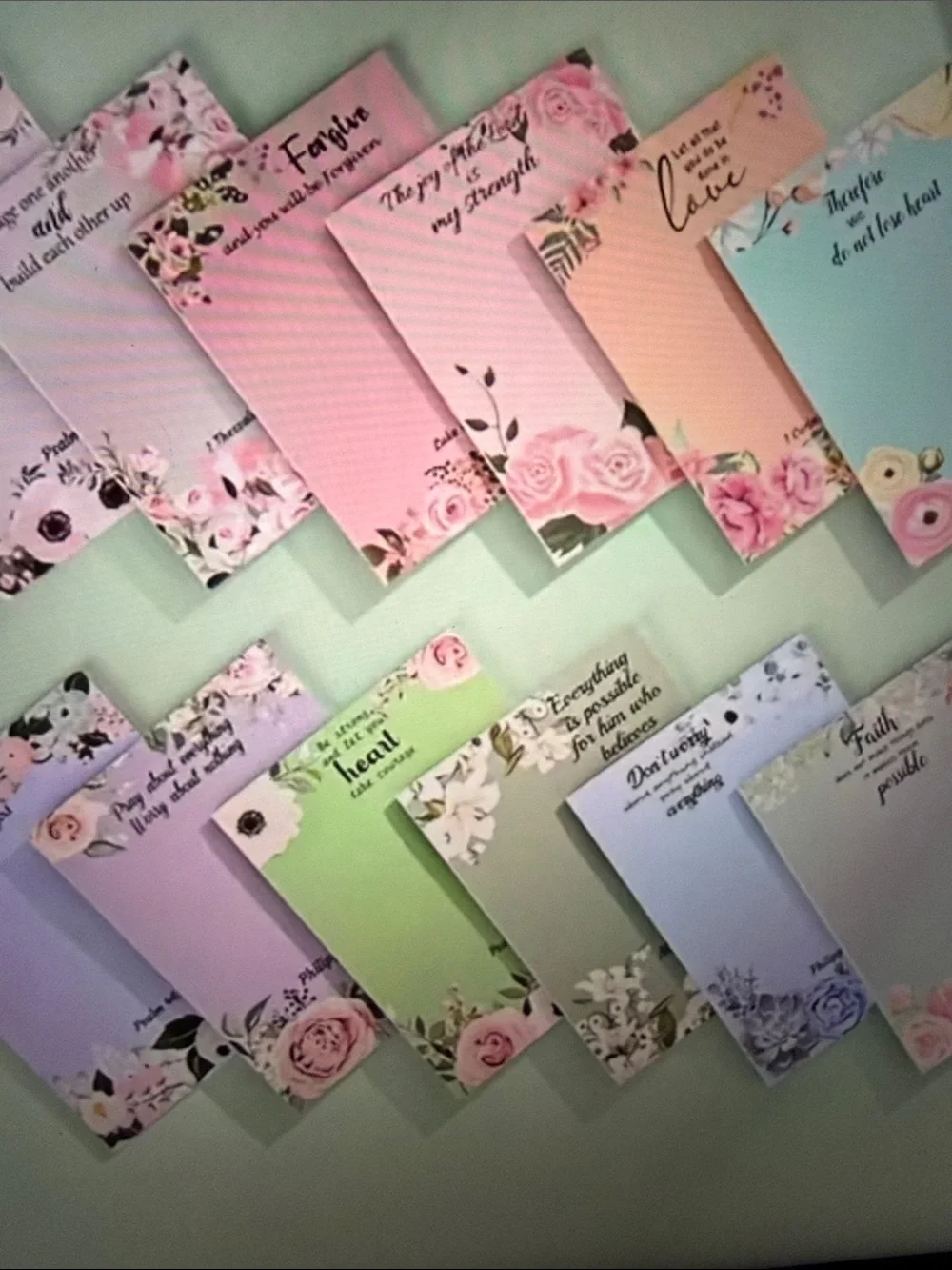 ❣️5/$25❣️4- adhesive assorted bible verses, note pads.  🆕